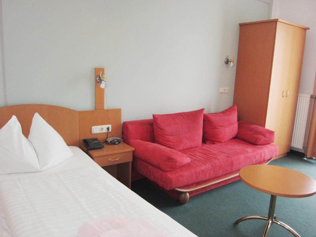 Pension Elisabeth Sankt Poelten Room photo